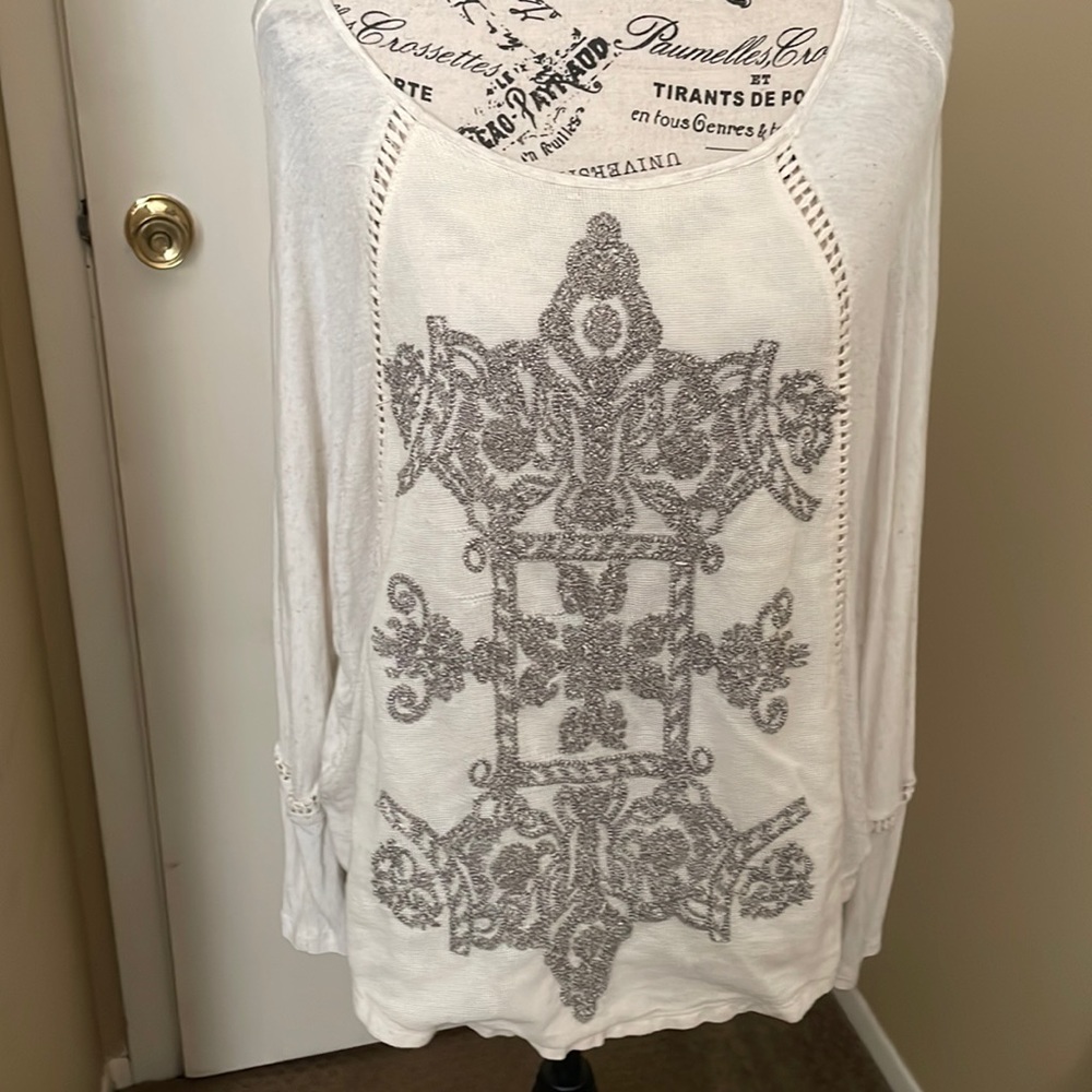 Meadow rue top beautiful detail light weight size small